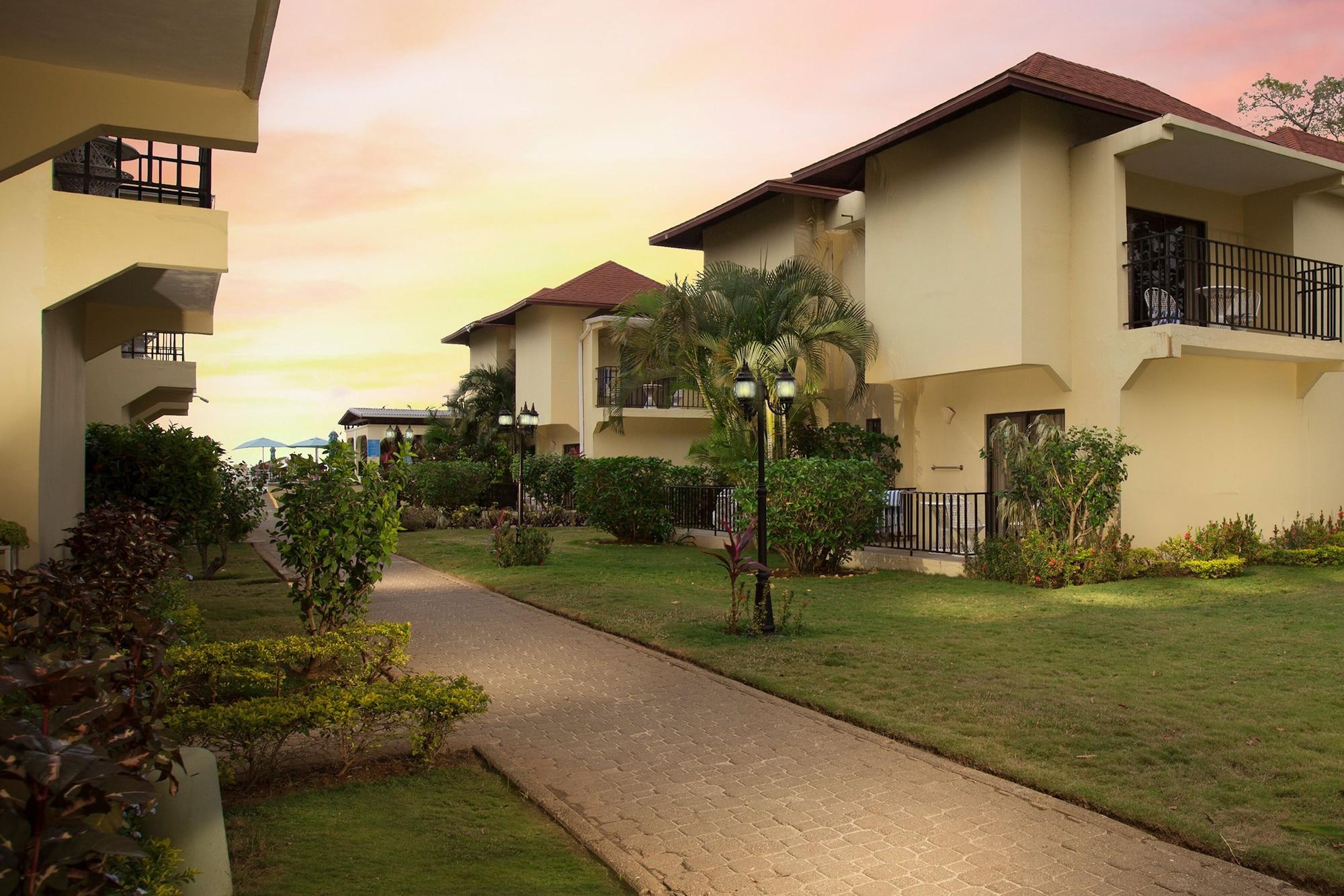 รูม ออน เดอะ บีช เนกริล Hotel ภายนอก รูปภาพ