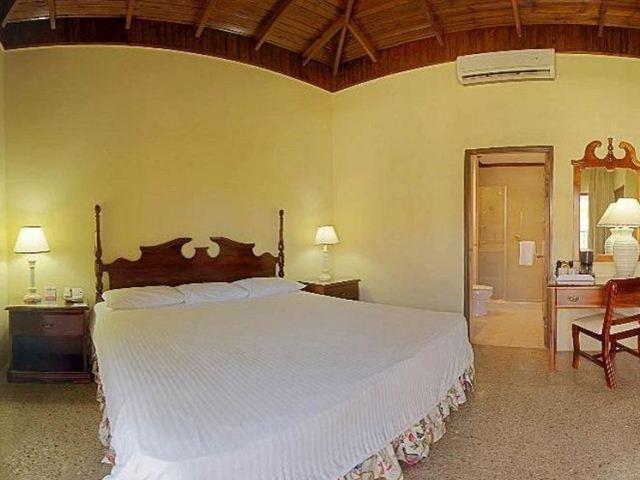 รูม ออน เดอะ บีช เนกริล Hotel ภายนอก รูปภาพ