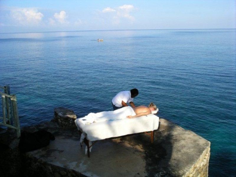 รูม ออน เดอะ บีช เนกริล Hotel ภายนอก รูปภาพ