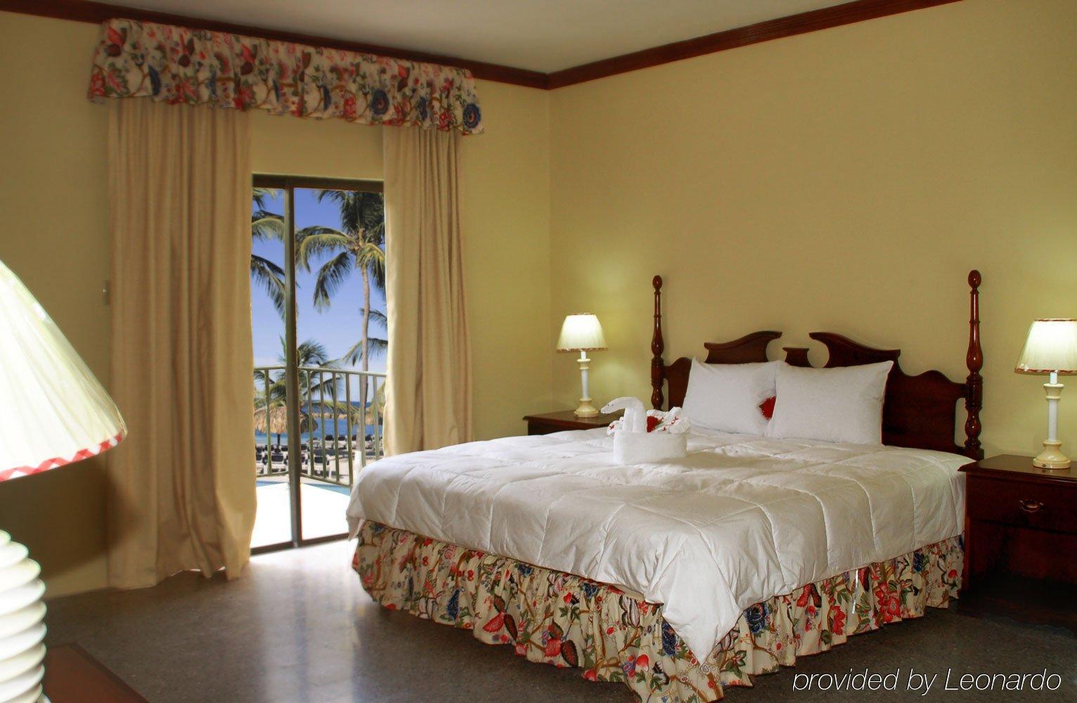 รูม ออน เดอะ บีช เนกริล Hotel ภายนอก รูปภาพ
