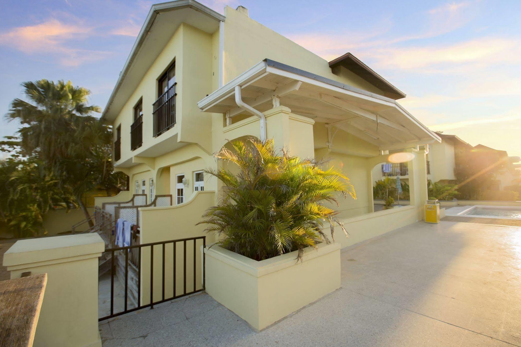 รูม ออน เดอะ บีช เนกริล Hotel ภายนอก รูปภาพ